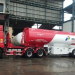 Truk tangki hino pertamina